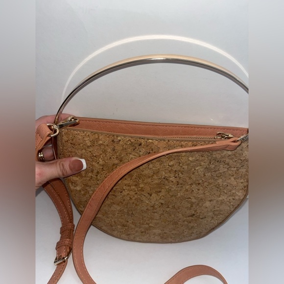 MADISON WEST Cork Crossbody W/ Handle Bag Vegan Leather Tan/Gold 3 Pocket - Picture 2 of 8